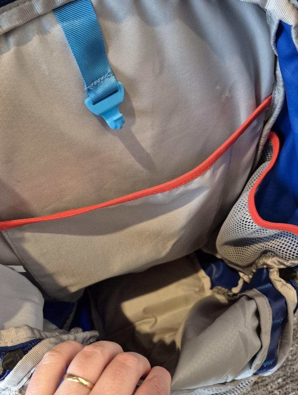 Men's M REI Trail 25 Backpack - Picture 4 of 12